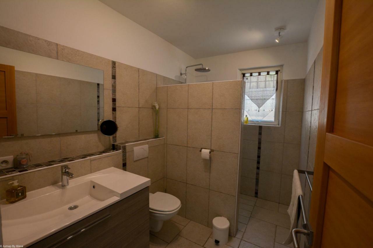 Campagne Ceres Bed and Breakfast Le Puy-Sainte-Réparade Buitenkant foto
